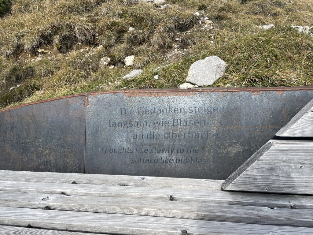 Perspektivenweg, Nordkette, entworfen von Snøhetta, architektonische Interventionen mit Zitaten von Ludwig Wittgenstein